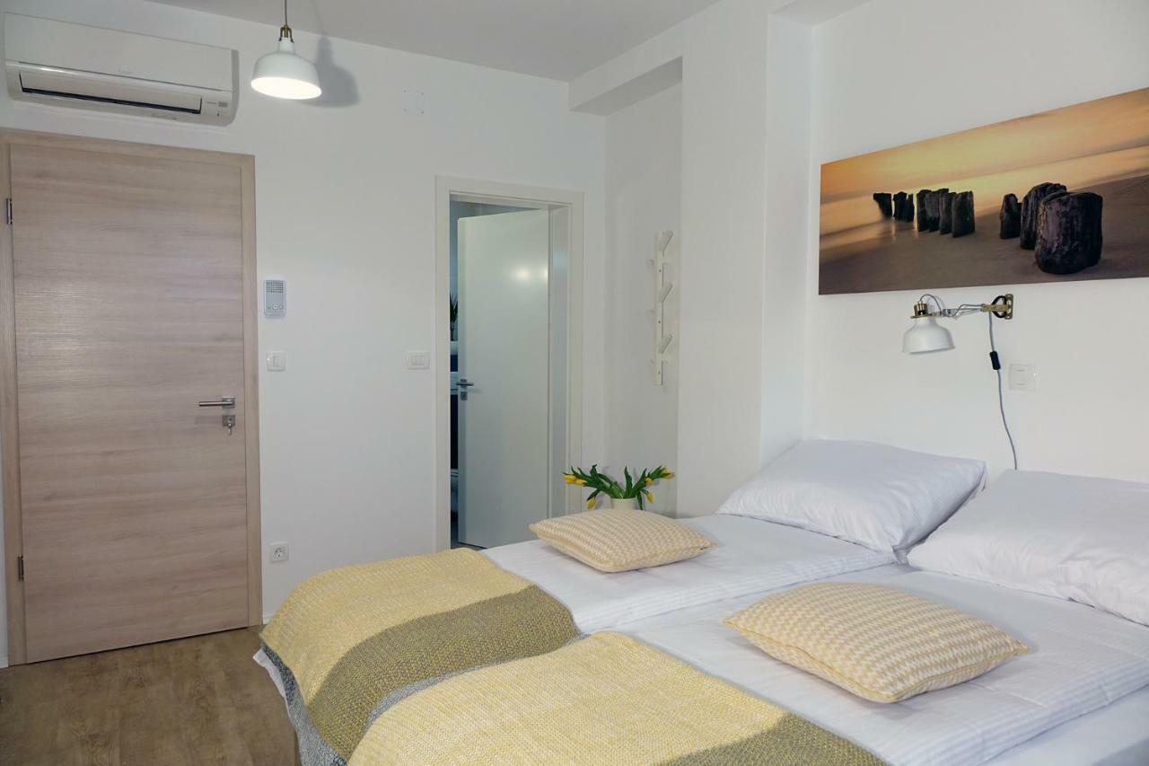 Central Apartments With Parking Ljubljana Extérieur photo